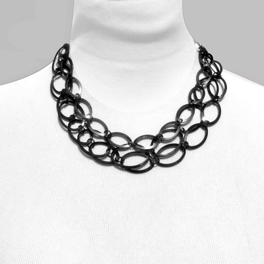 Black Layered Circle Chain Necklace